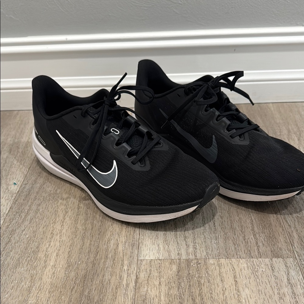Nike Air Winflo EUC